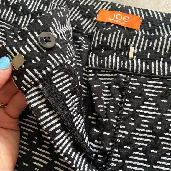 Joe Fresh Black and White Print Shorts - Picture 2 of 7